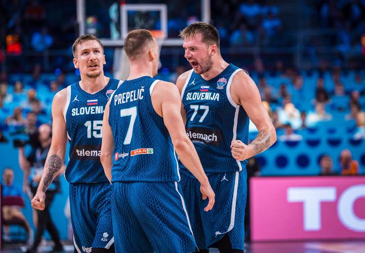 雷迪克：斯玛特打勇士首秀小里将出战 东契奇待定&打2场季前赛