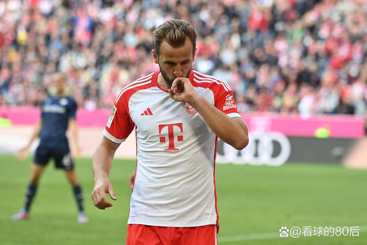 图片报：国际比赛日拜仁球员出场时间比多特球员多近800分钟