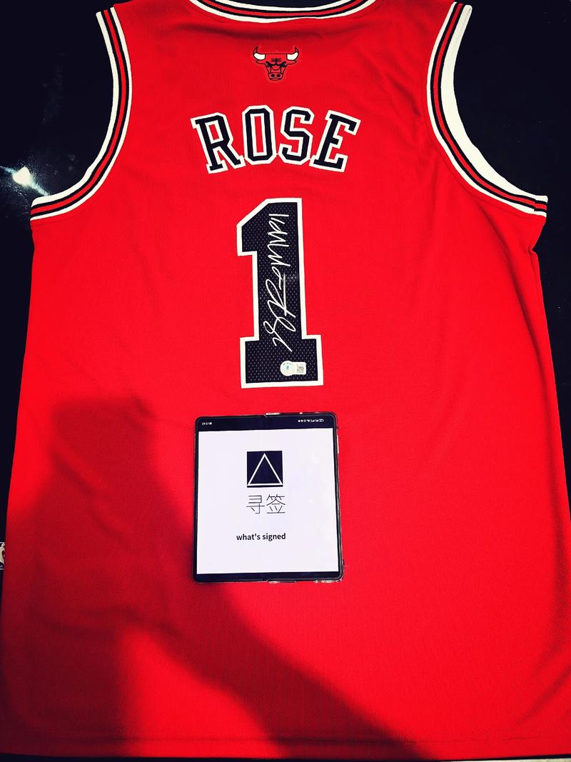 德天空：克罗斯兄弟注册成为纽卡会员，俱乐部赠送主场球衣