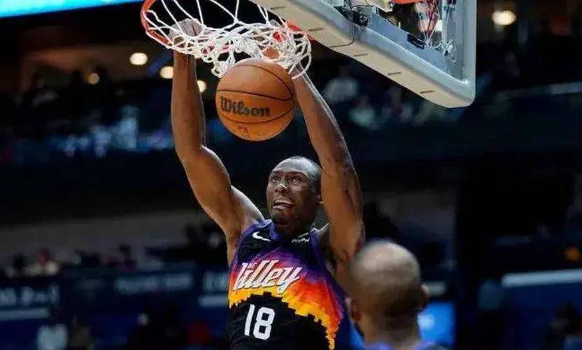 将开启生涯第15季!Scotto:马刺33岁中锋比永博成功留队