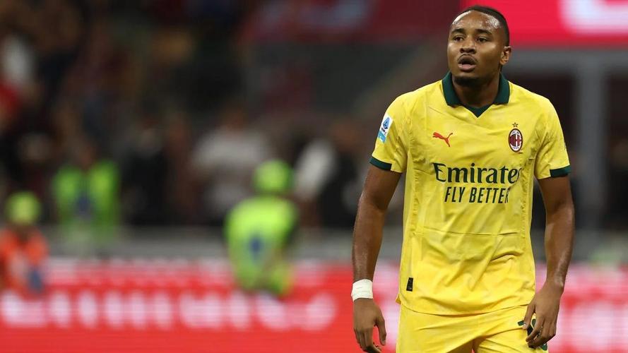 米兰今日训练情况：恩昆库和奇克单独训练，埃斯图皮尼安接受治疗