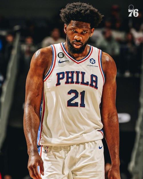 76人黄蜂裁判报告:3次漏吹 最后1.7秒格莱姆斯三分犯规没吹