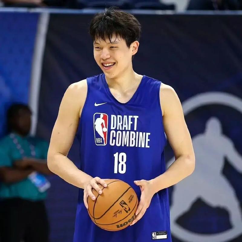 美女记者：在采访杨瀚森之后被吓到了 没想到他会那么紧张