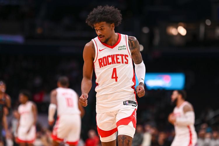 队记:杰伦-格林需要时间康复 他的伤势没反复只是腿筋受伤很棘手