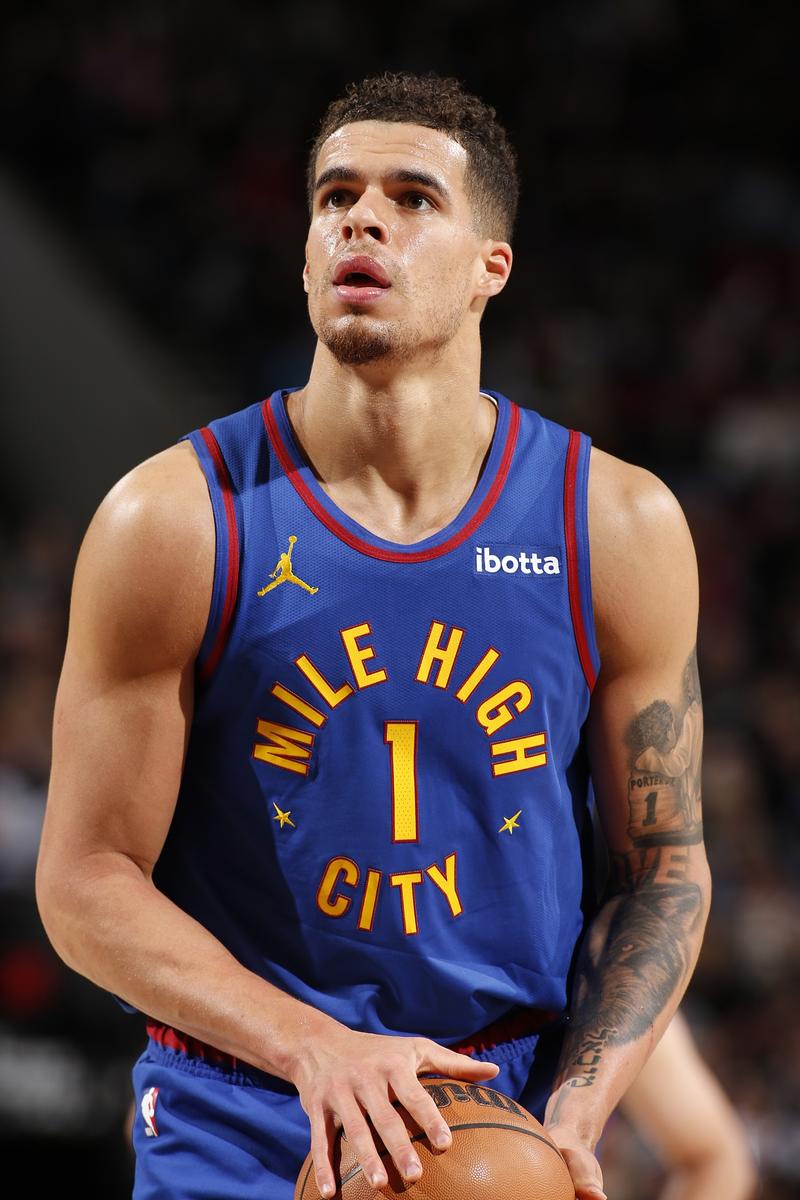 小波特:我们控卫是新秀不稳定想赢球很难 这位置成长需要过程