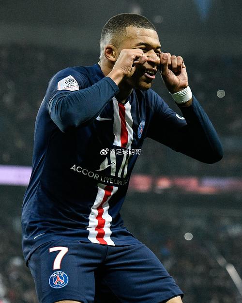 姆巴佩进球后的庆祝是献给一个11岁患病孩子，赛前就承诺这么做