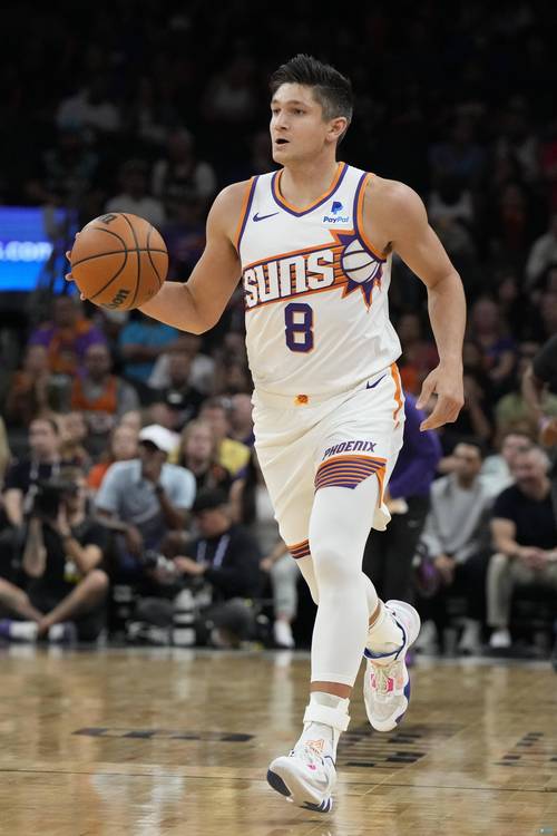 格雷森-阿伦:我首节扣篮时特意看了文班的位置 你得确定他在哪